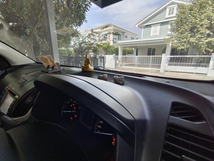 ขาย รถกระบะ 4ประตู เกียร์ Auto Isuzu ปี 2014 Hilander 2.5 Z Prestige Auto 14