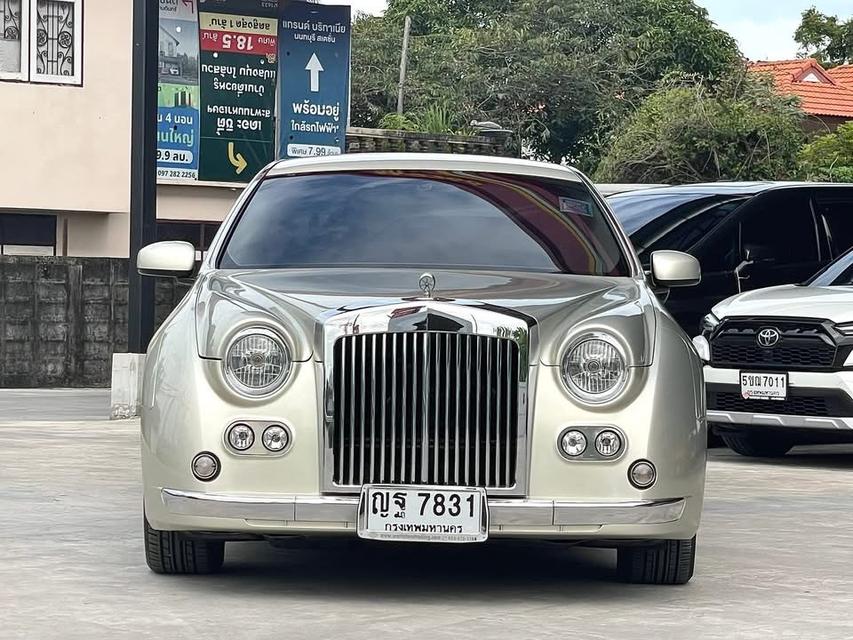 MITSUOKA GALUE 250 LX 2.5 V6 2011