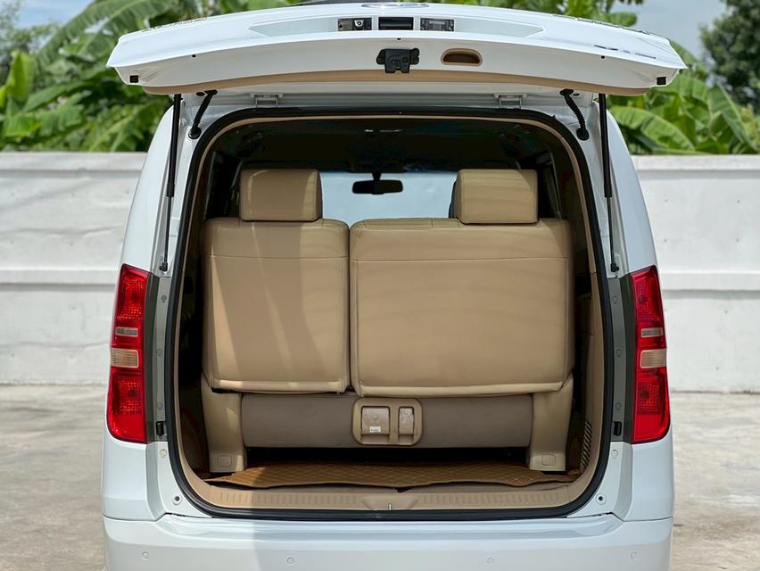 HYUNDAI GRAND STAREX 2.5 VIP ปี 11 รถสวย ไมล์น้อย