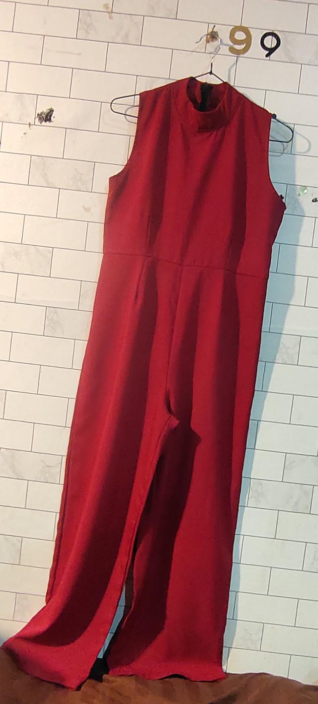 เสื้อผ้าหรูหรามือสอง 5