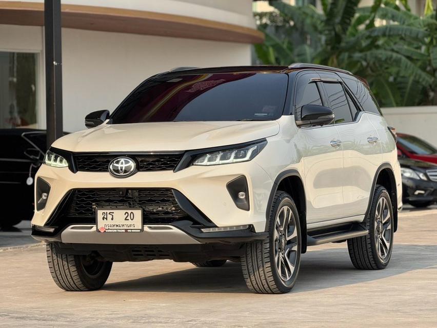 ขาย Totota Fortuner 2.4Legener 4wd ปี21