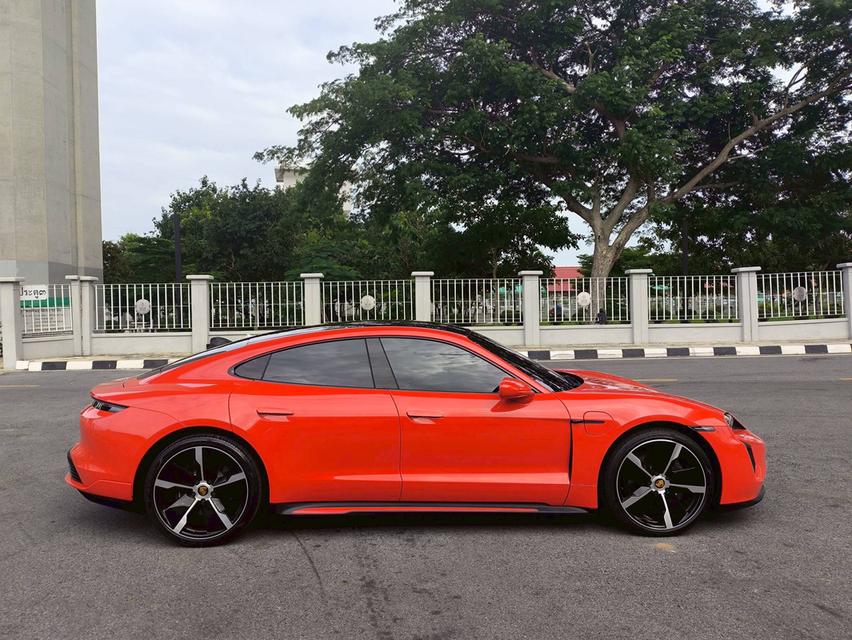 Porsche TAYCAN เปลี่ยนสัญญาผ่อนต่อ 3