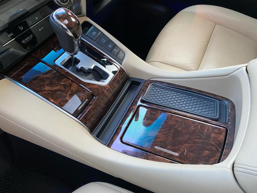 TOYOTA ALPHARD 2.5 Hybrid X E-Four ปี2018 ไมล์น้อย 8