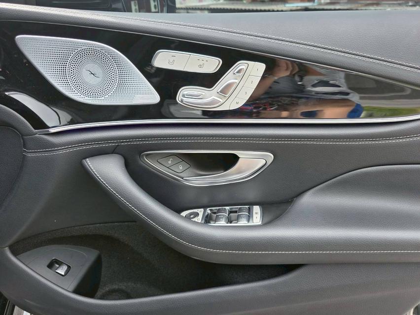 GT53 4 MATIC+ AMG GTR 8