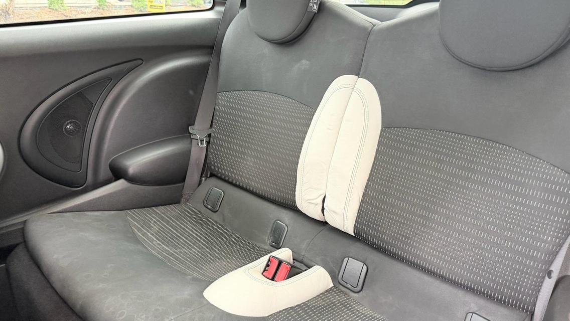 รหัสรถ KPV53 🚗 2010 MINI Cooper S HATCH 3 DOOR 50 Camden รูปที่ 8