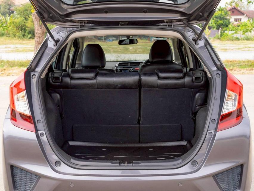 Honda Jazz 1.5S ปี จด 2015 18