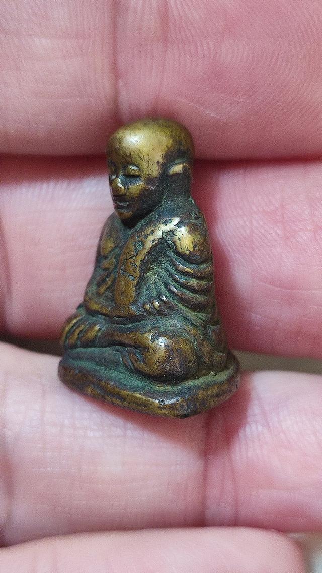 พระเครื่องเนื้อเก่า พระบ้าน 5