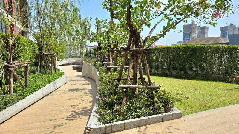 คอนโด เดอะ เบส การ์เดน พระราม 9 ใกล้ Airport Rail Link 15