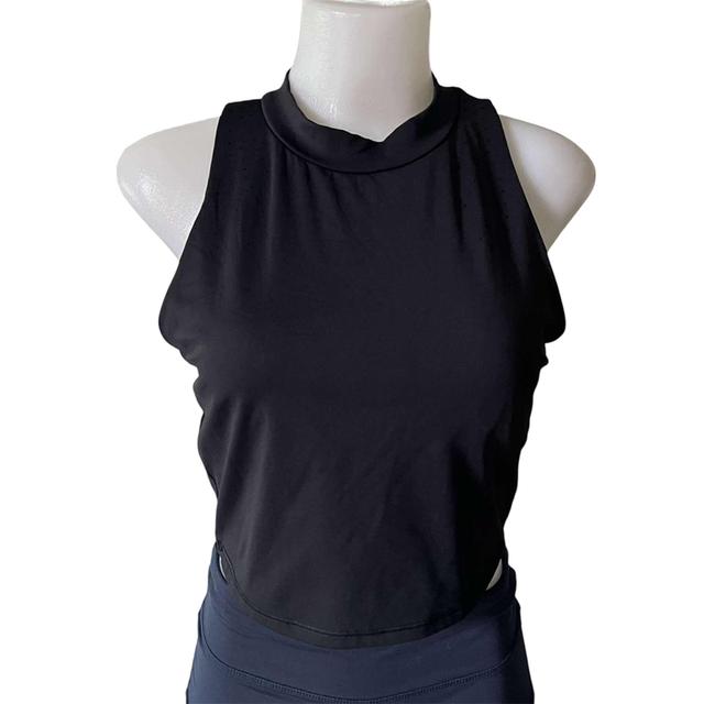 เสื้อกีฬาทรงครอป มือสอง สวยๆ 2