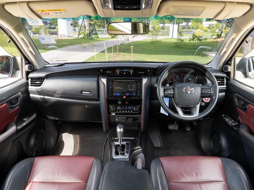 TOYOTA FORTUNER 2.8 V TRD Sportivo ll | ปี : 2018 3