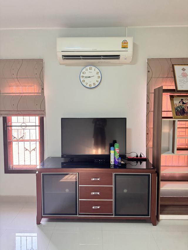 บ้านเดี่ยว  2  ชั้น 5 ห้องนอน 3 ห้องน้ำ 8