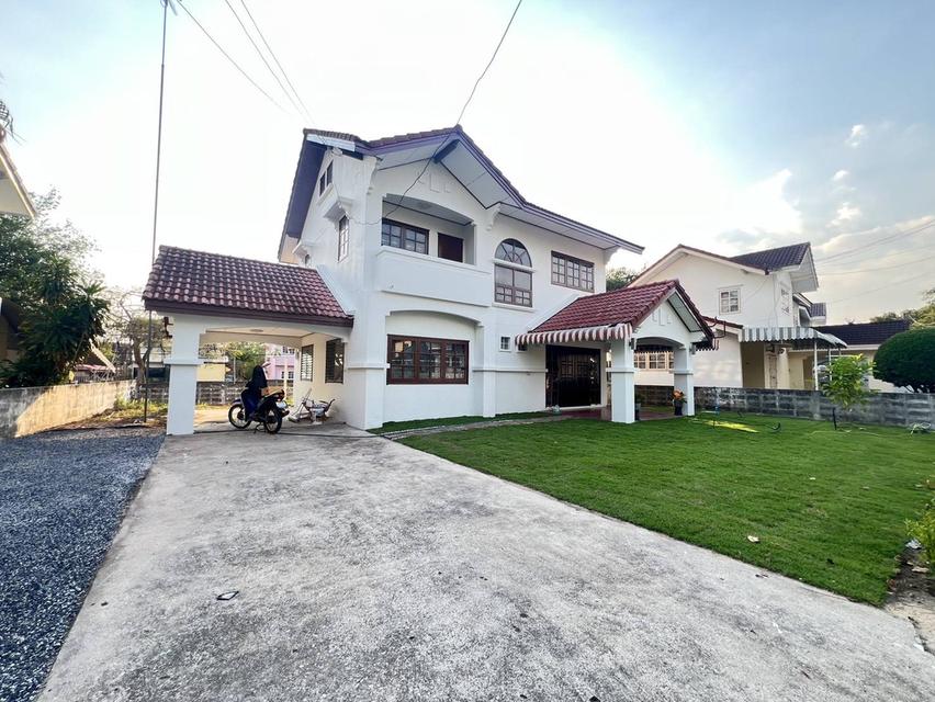 ให้เช่าบ้านเดี่ยว 2 ชั้น 86 ตร.วา อยู่ใกล้สุขุมวิท ใกล้แหล่งชุมชน เดินทางสะดวก 2