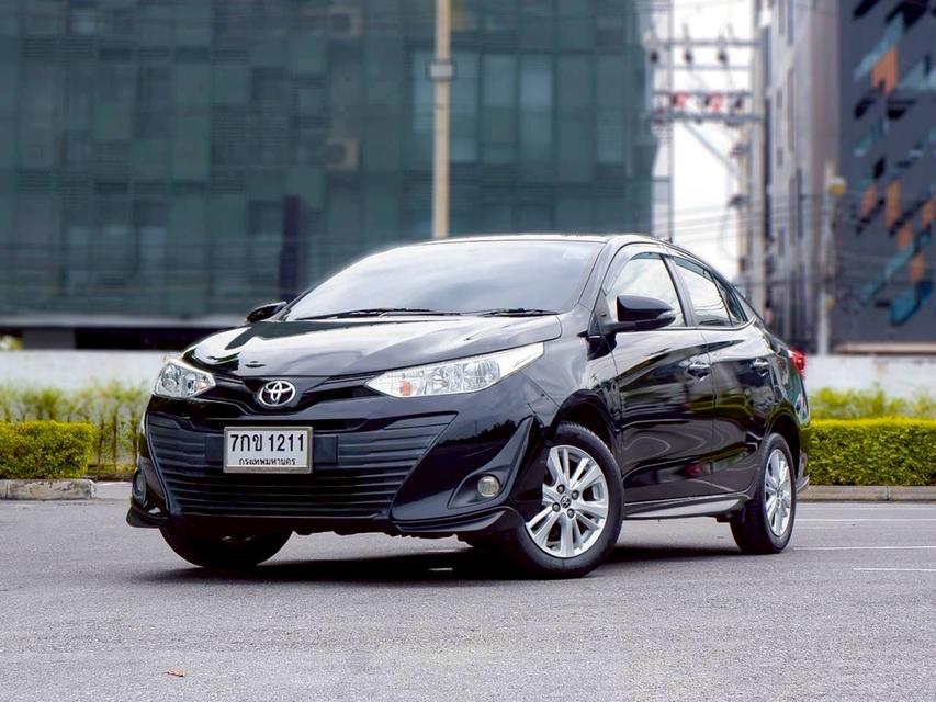 รหัสรถ QT1211 Toyota Yaris ativ 1.2 E สีดำ ปี 2018