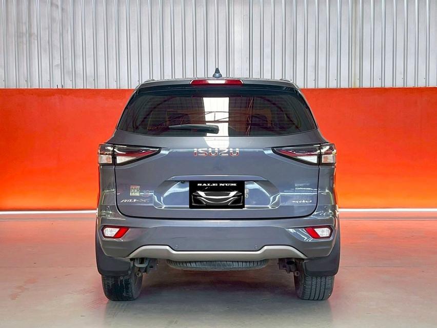 Isuzu MU-X 3.0 ULTIMATE 4WD A/T 2022 6