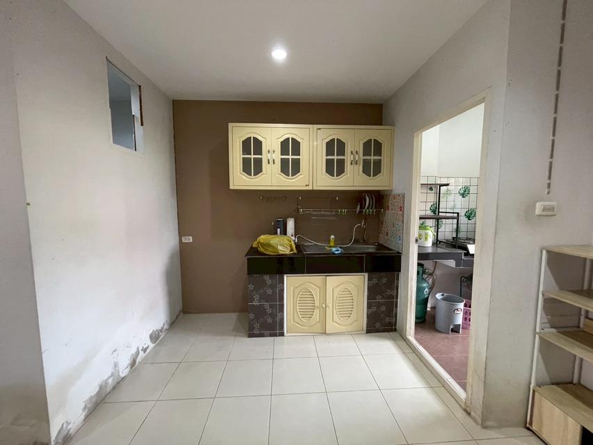 หมู่บ้านสุขสำราญ ลีฟวิ่ง (ประชาอุทิศ 90) ถนน รพช.ประชาอุทิศ ต.คลองบ้านสวน อ.พระสมุทรเจดีย์ จ.สมุทรปราการ 7