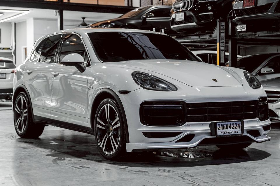 รหัสรถ 67GG4224 แต่งก็คุ้มมาก !! Porsche Cayenne 3.0 v6 Hybrid ปี 2013 ปีแท้