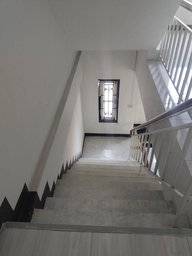 อาคารพาณิชย์ ตึกแถว 3 ชั้นครึ่ง 4