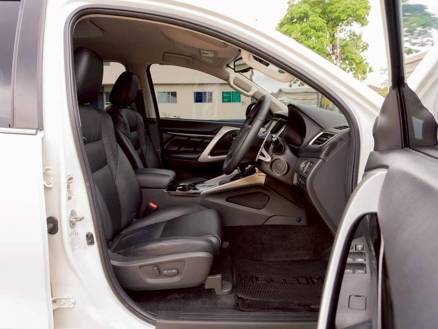 ขาย Mitsubishi Pajero 2.4GT ปี18 14
