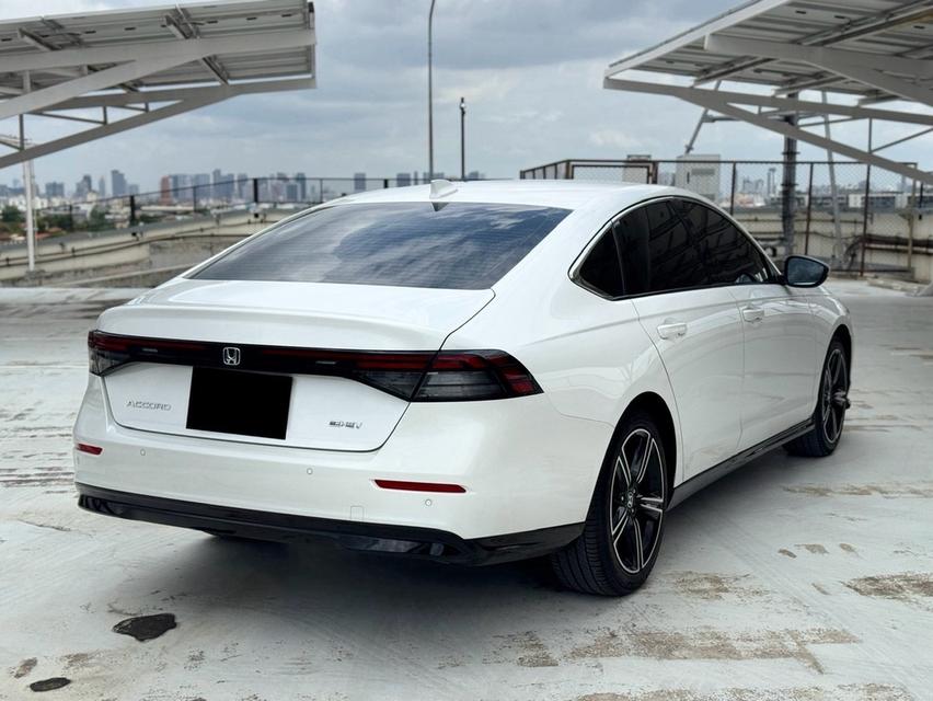 Honda Accord e:HEV ELปี 2023 ไมล์ 45,xxx kmราคา 1,190,000 รูปย่อยที่ 4