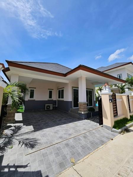 ให้เช่าบ้านเดี่ยว 1 ชั้น หมู่บ้านดุสิตการ์เด้น 6 บ้านพลูวิลล่า Pool Villa Pattaya 1