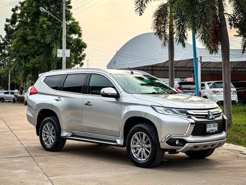 Mitsubishi Pajero 2.4GT ปี16