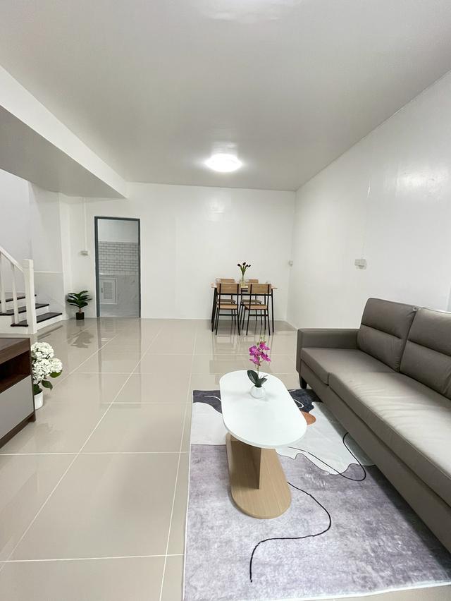 หมู่บ้านพฤกษา18/1 6