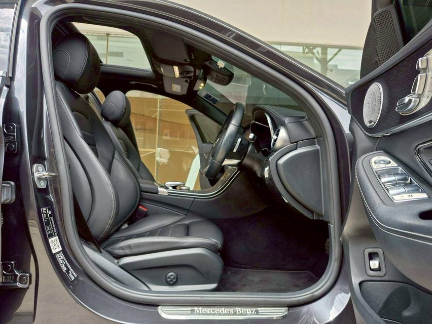 Benz C220d Amg ปี22 12