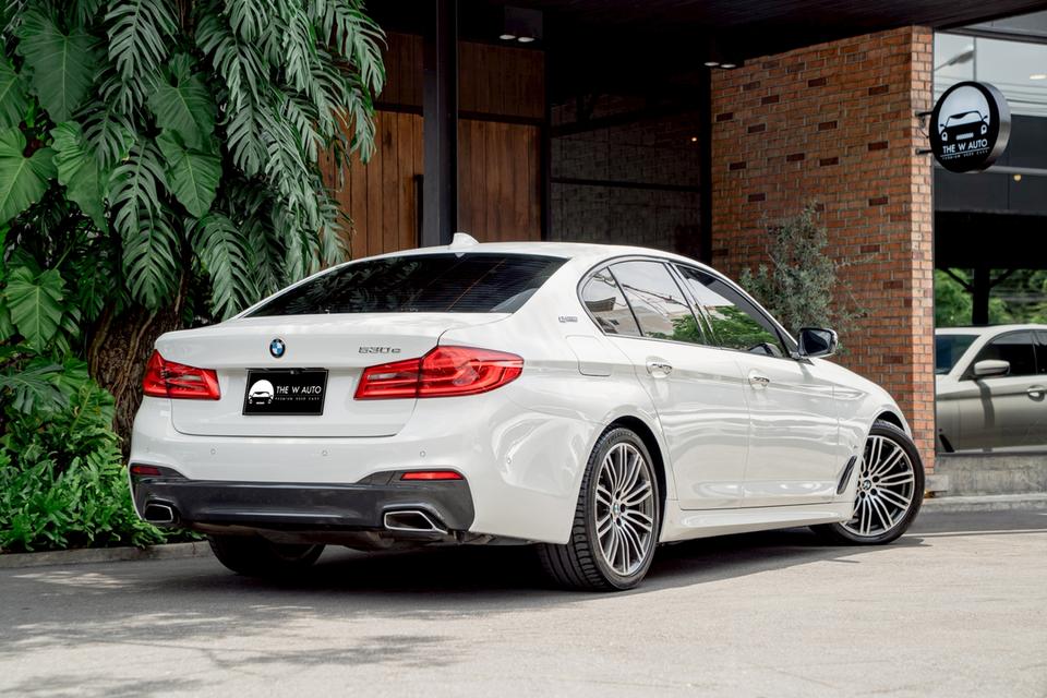 BMW 530e M Sport Plug-in Hybrid ปี 2017 📍เข้าใหม่วันนี้! 𝐁𝐌𝐖 𝟓𝟑𝟎𝐞 ตัวท็อป ผ่อนสบาย 20,xxx/เดือน❤️‍🔥 2