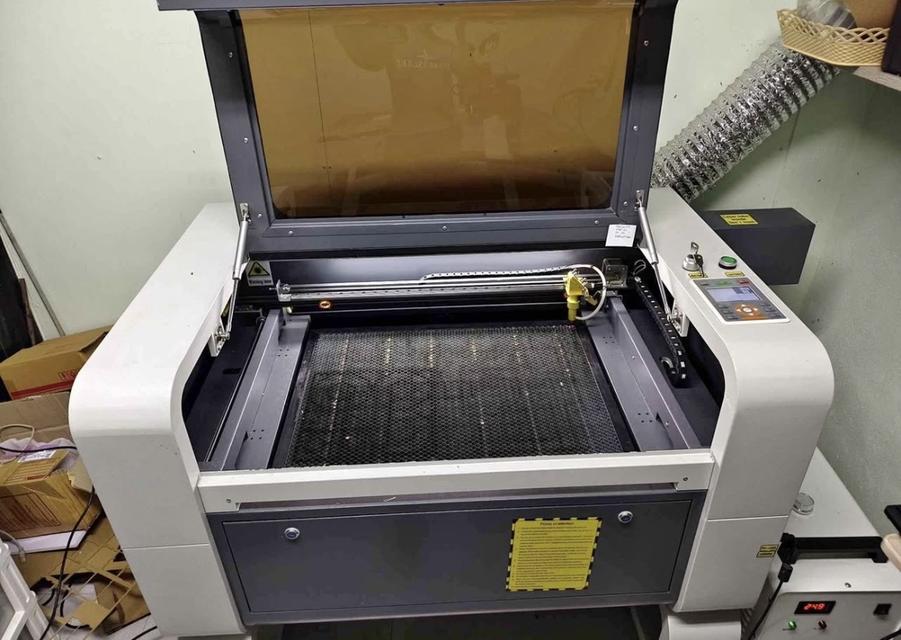 เครื่องเลเซอร์co2 มือ2