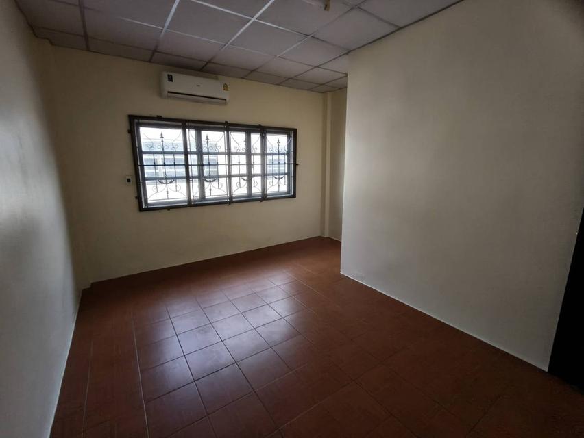 ทาวเฮ้าส์ปรับปรุงใหม่ 4