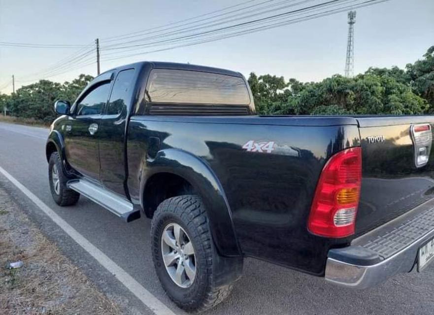 Toyota Hilux Vigo D4D สีดำ ปี 2005 มือ 2 4