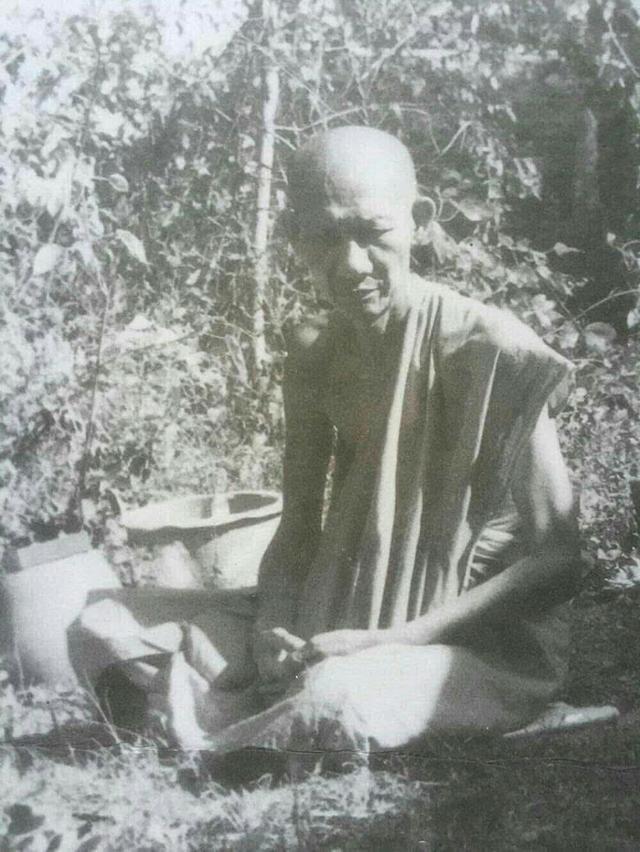 พระผงหลวงพ่อเกษม เขมโก รูปที่ 4