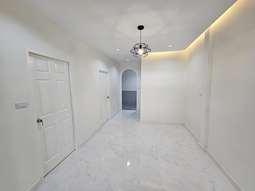 📣 ประกาศ ขายทาวน์โฮมหมู่บ้านเรือนสุข 2 ราคาพิเศษเพียง  1,049,000 5