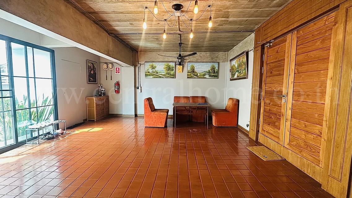 ทาวน์โฮม 3 ชั้น 45 ตร.วา ซอยรามคำแหง 65 (ลาดพร้าว 122 มหาดไทย) พร้อมอยู่ 5