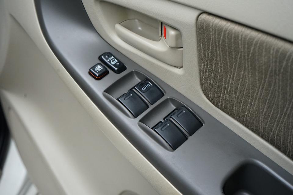 2013 TOYOTA INNOVA 2.0G OPTION 14