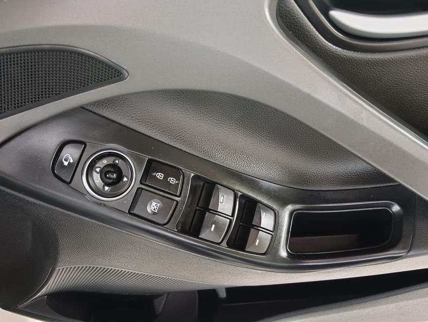Hyundai Elantra ปี2014 9