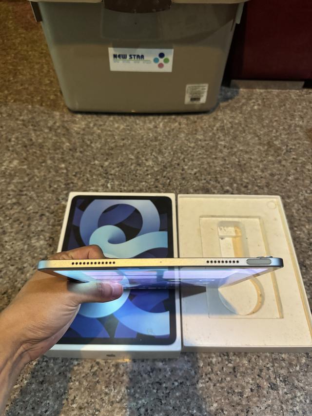 ขายiPadAir4สีใหม่หายากSky Blue64กิ๊กสูนTrueมีกล่องอีมี่ตรงไร้รอยตกบุบใช้งานดีทุกๆฟังชั่นถูกๆ 3