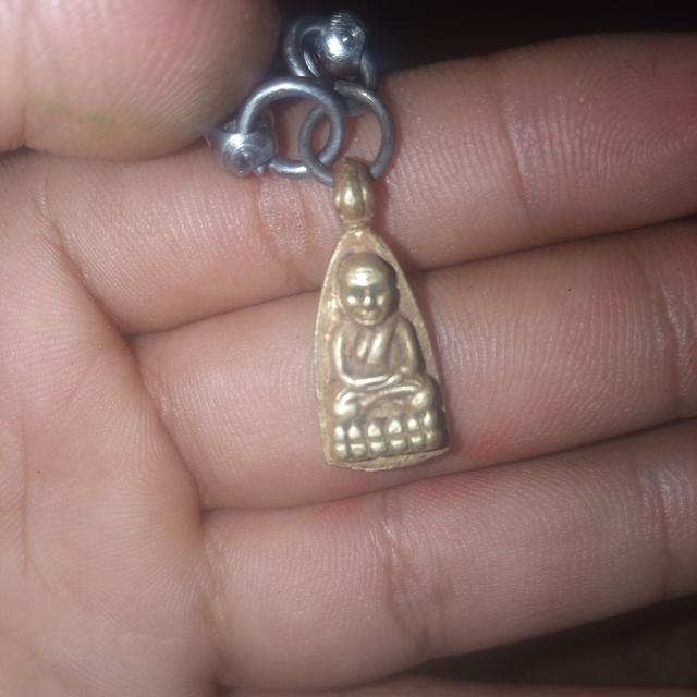 พระเครื่องเนื้อทองคำ