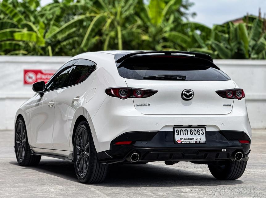 รหัสรถ WRT6063 2020 MAZDA MAZDA3, 2.0 SP SPORTSโฉม ปี19-ปัจจุบัน 5Dr สีขาว ตัวท็อปสุดในตลาด