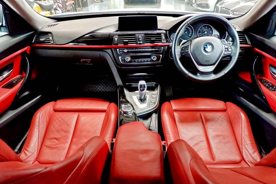 BMW 320d GT SPORT ปี 2014 จด 2017  11