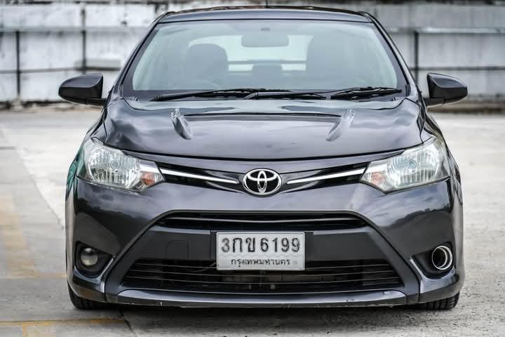 Toyota Vios สีดำสภาพใหม่ ปี 2014