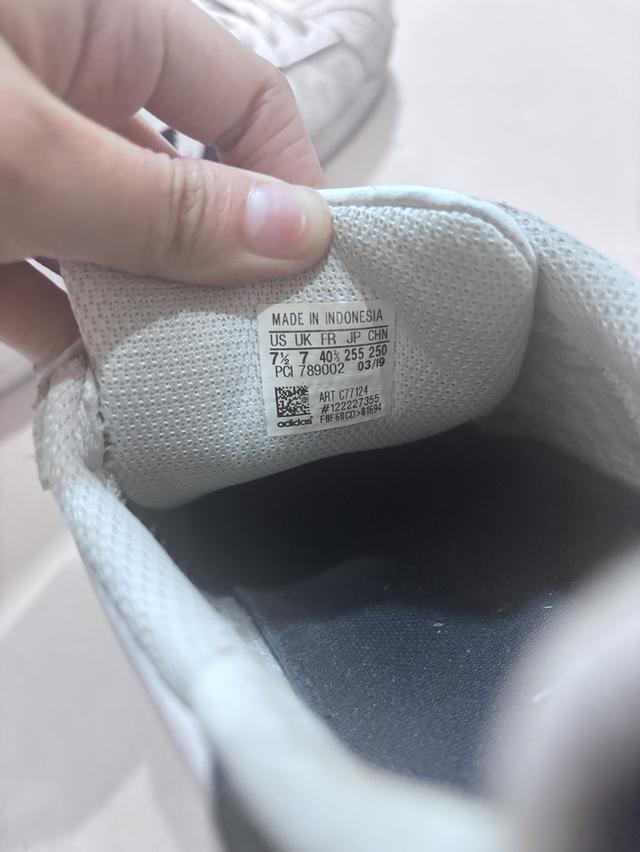 รองเท้า Adidas us7 uk 7 3