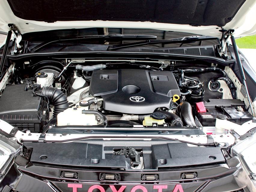 TOYOTA HILUX REVO 2.4 MID PRERUNNER DOUBLE CAB 2022   9