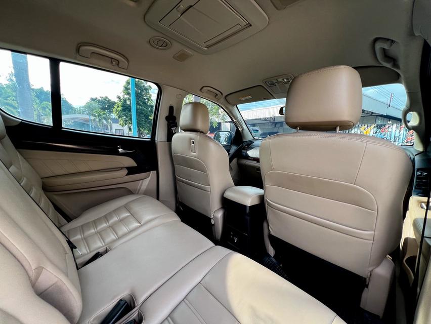 ขาย  Isuzu MU-X 3.0Onyx ปี17 13