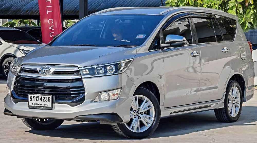 2020 TOYOTA INNOVA 2.8V CRYSTA 3