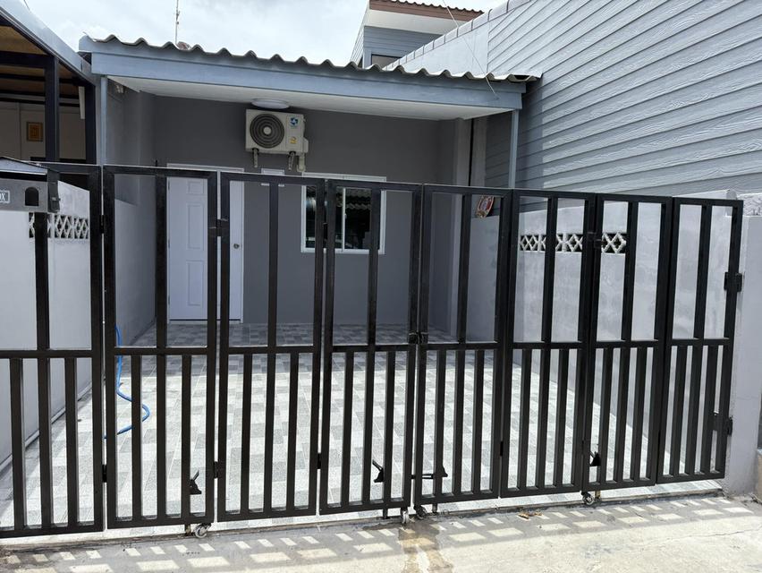 ขายด่วน 1.39 ล้านบาท ฟรีโอน ขายทาวน์เฮ้าส์ชั้นเดียว ทำเลทองเดินทางสดวก เคหะร่มเกล้า 1