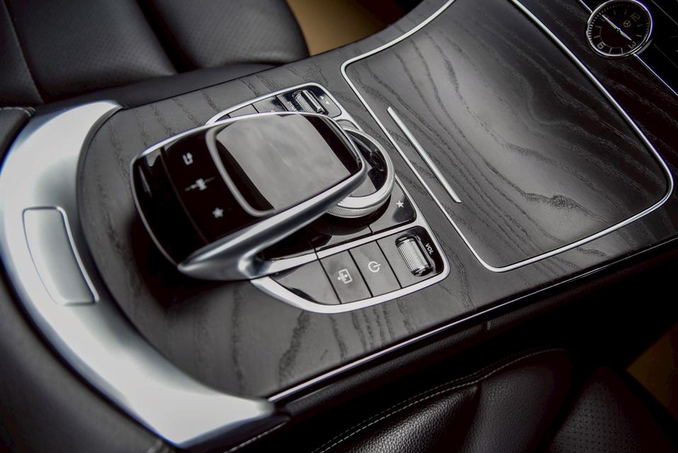 รหัสรถ CBL7773 Mercedes-Benz C350e Avantgarde W205 AT 2018 19