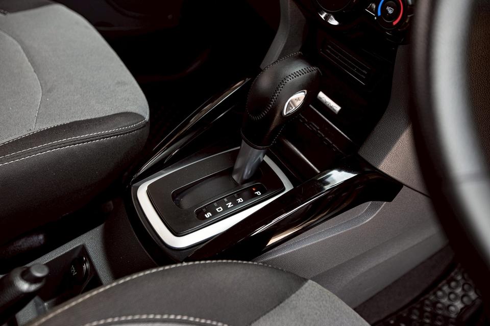 Ford EcoSport 1.5 Trend ปี 2017 สีบรอนเงิน มือเดียวป้ายแดง รูปที่ 15