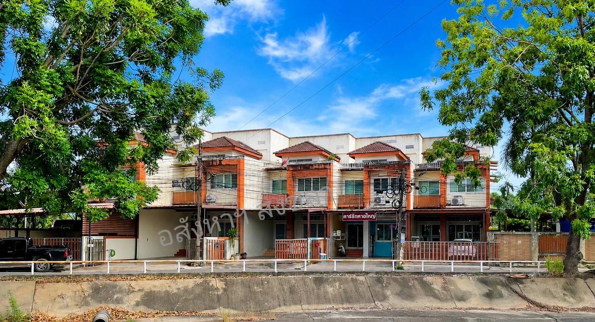 ทาวน์โฮม 2 ชั้นครึ่ง ใจกลางโซนเมืองใหม่หาดใหญ่ ใกล้ ถนนนวลแก้วอุทิศ 1