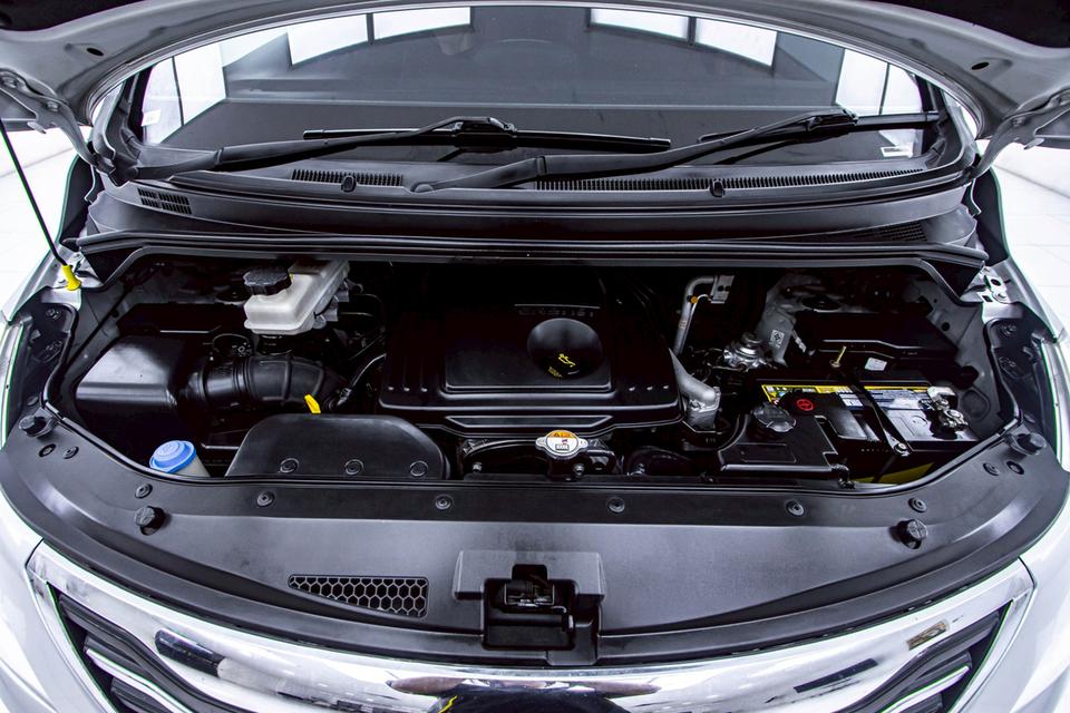 HYUNDAI H-1 2.5 DELUXE 2009  3